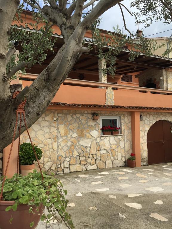 Guesthouse Tariba Supetarska Draga Exterior photo