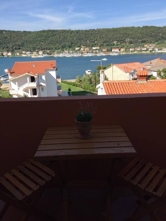 Guesthouse Tariba Supetarska Draga Exterior photo